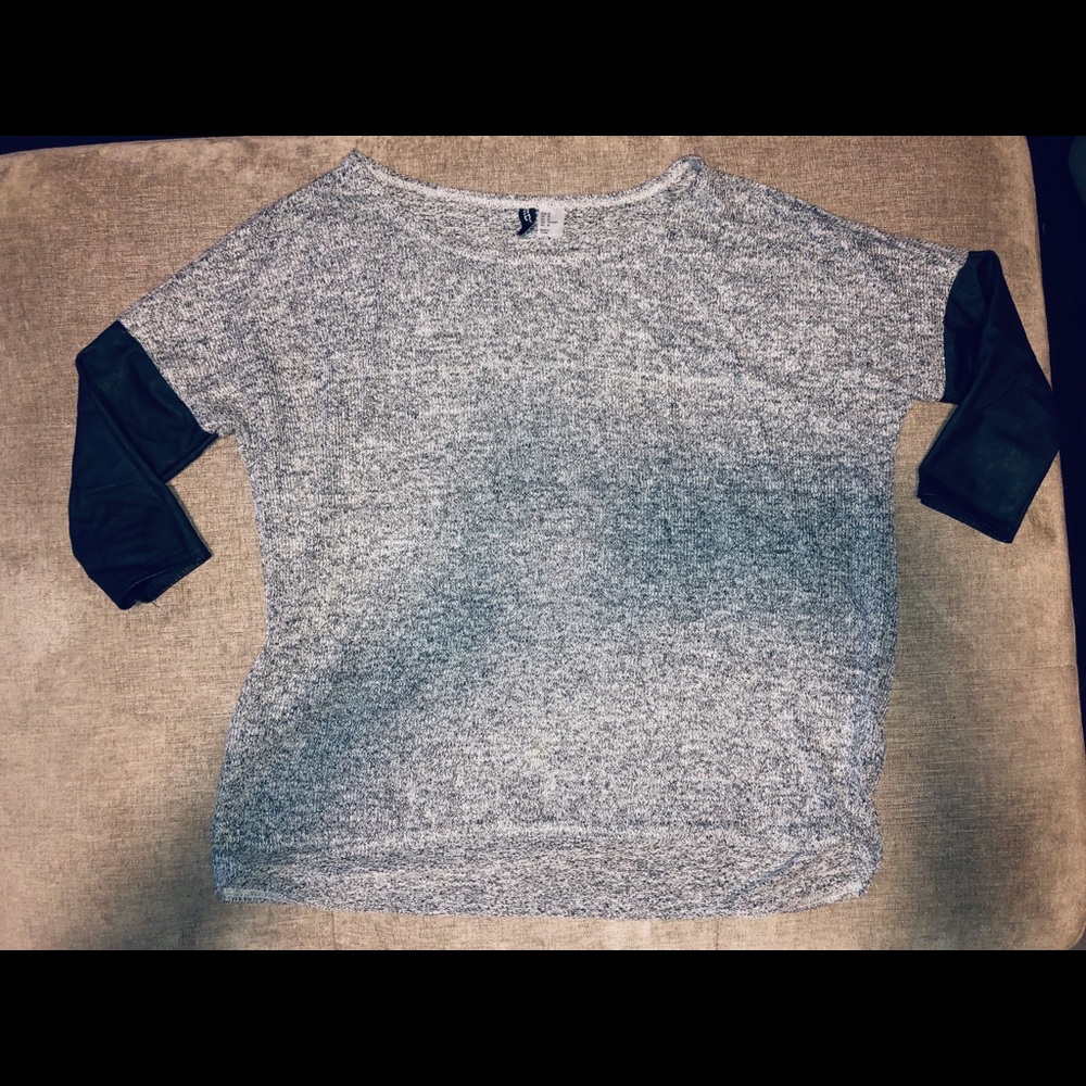 Grey H&M top